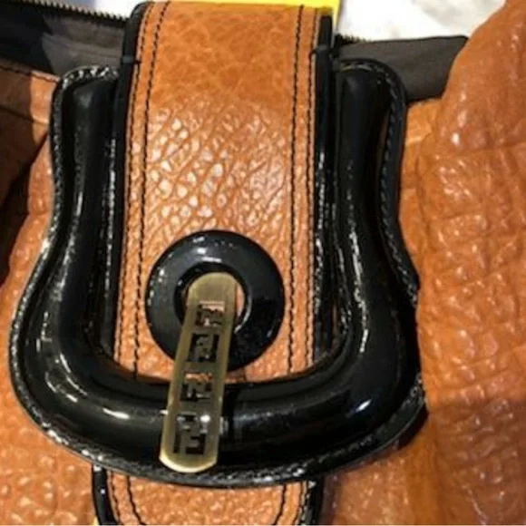 Fendi Tan and Black Leather Shoulder B Buckle Bag - Picture 6 of 6